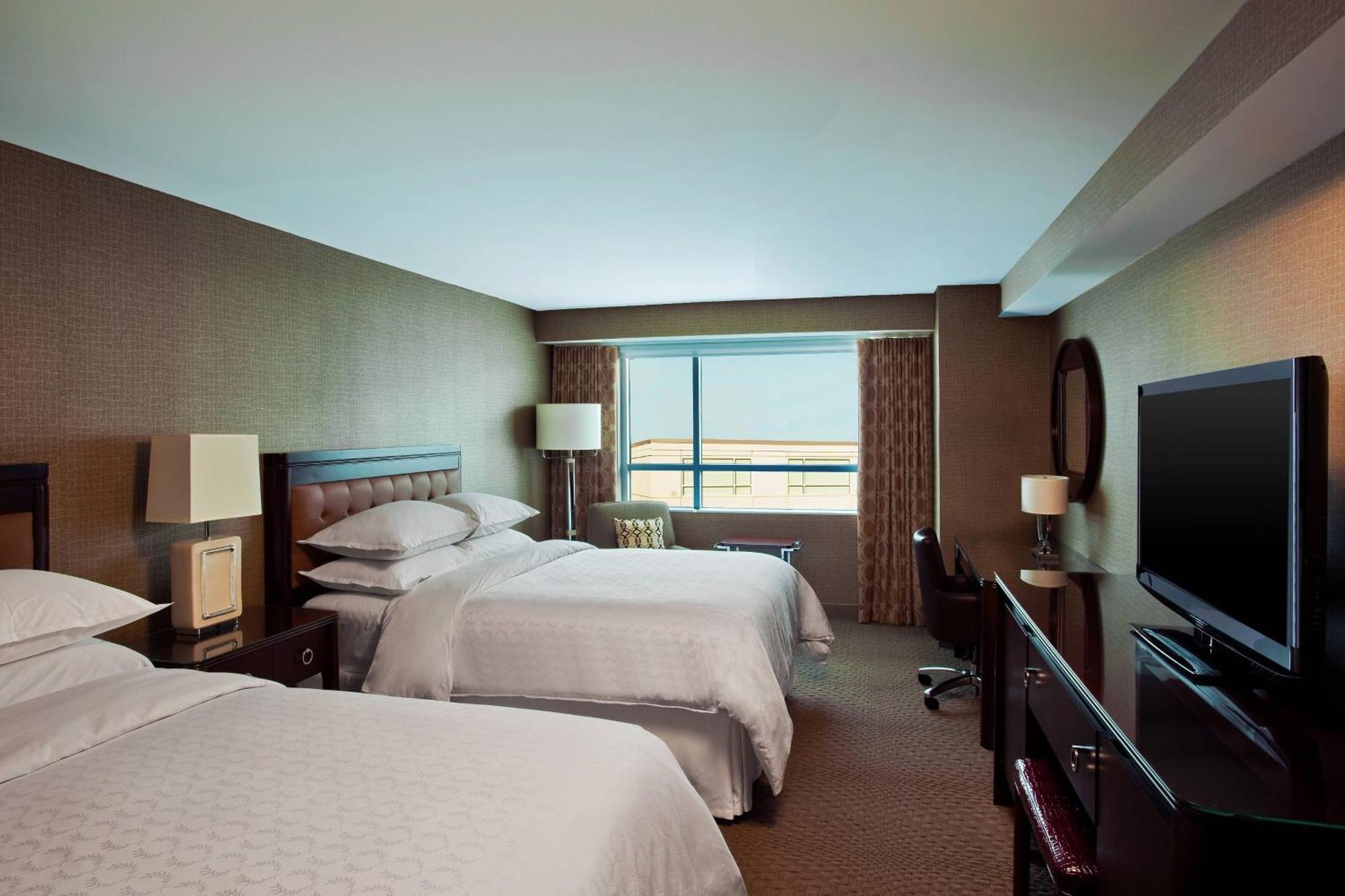 Sheraton Valley Forge Hotel 4*